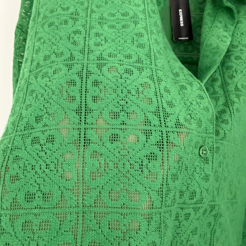 NWT Tie Lace Boyfriend Shirt - Express - Size S - Picture 2 of 5